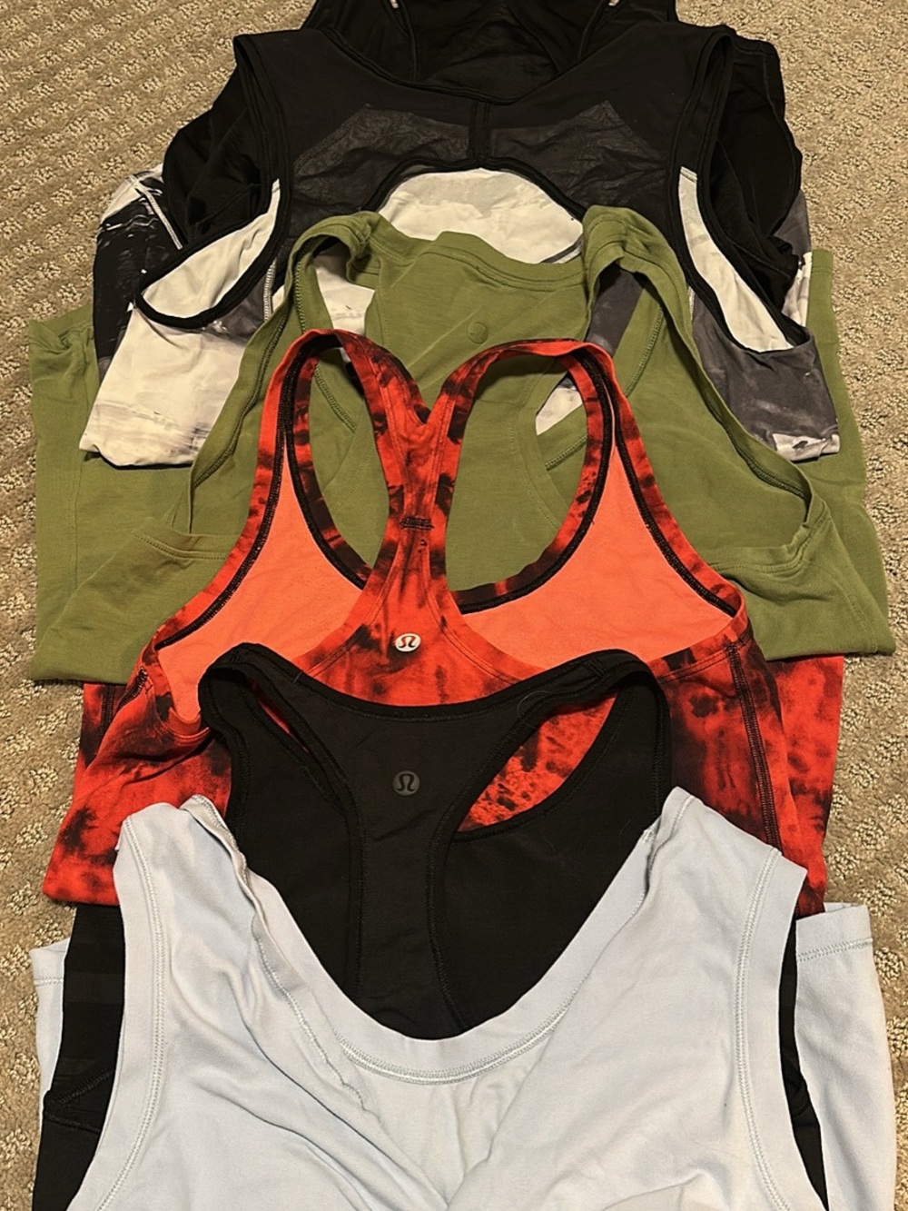 lululemon set of 5 tanks - Supportive Activewear